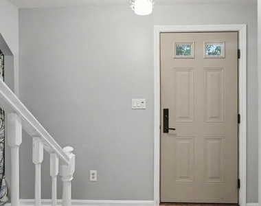13083 Williamfield Drive - Photo Thumbnail 4