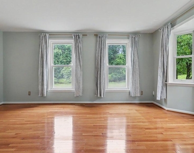 13083 Williamfield Drive - Photo Thumbnail 7