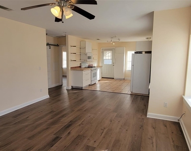 503 Martin Luther King Dr - Photo Thumbnail 5