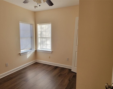 503 Martin Luther King Dr - Photo Thumbnail 6