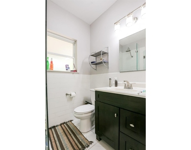 308 E 32nd St - Photo Thumbnail 12
