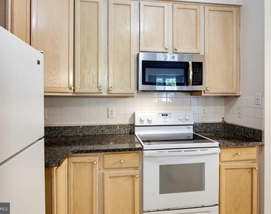 5210 Duke Court - Photo Thumbnail 13