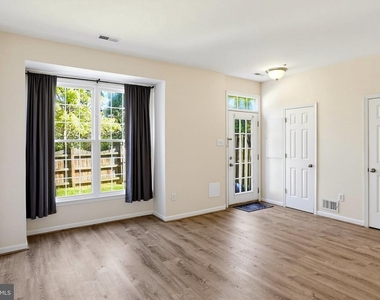 5210 Duke Court - Photo Thumbnail 7