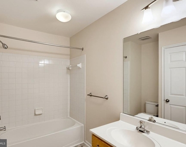 5210 Duke Court - Photo Thumbnail 20