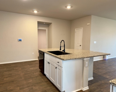 5813 Xene Dr - Photo Thumbnail 5
