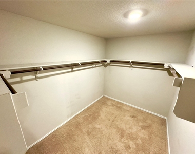 5813 Xene Dr - Photo Thumbnail 14