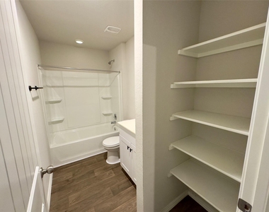 5813 Xene Dr - Photo Thumbnail 23