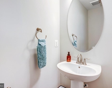 1010 Holden Road - Photo Thumbnail 11