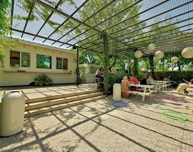 2401 Winsted Ln - Photo Thumbnail 22