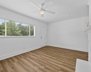 2401 Winsted Ln - Photo Thumbnail 3