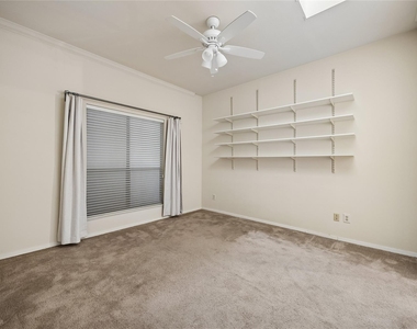 409 E 38th St - Photo Thumbnail 10