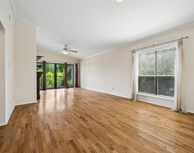 409 E 38th St - Photo Thumbnail 1