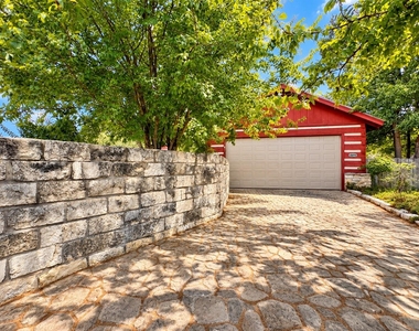 122 Briar Forest Dr - Photo Thumbnail 2