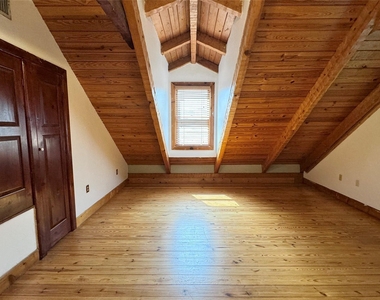 122 Briar Forest Dr - Photo Thumbnail 19