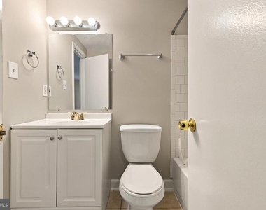 1554 Pin Oak Drive - Photo Thumbnail 15