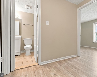 1554 Pin Oak Drive - Photo Thumbnail 14