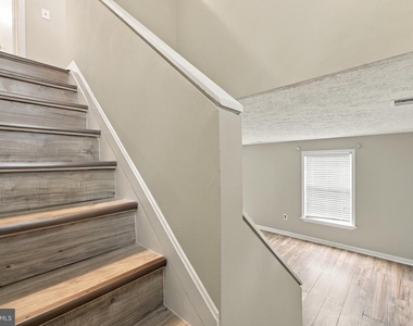 1554 Pin Oak Drive - Photo Thumbnail 8