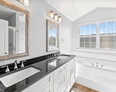 509 Bridgeport Place - Photo Thumbnail 8