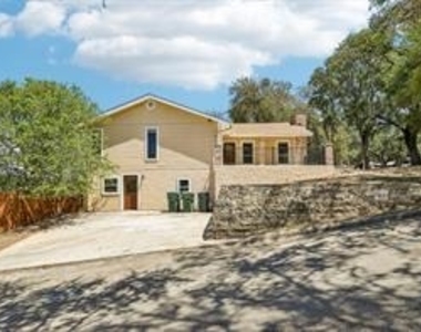 808 Dale Dr - Photo Thumbnail 2