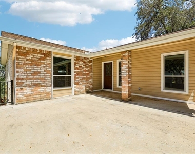 808 Dale Dr - Photo Thumbnail 3