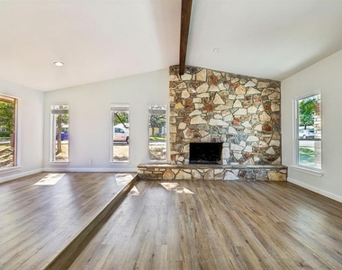 808 Dale Dr - Photo Thumbnail 9