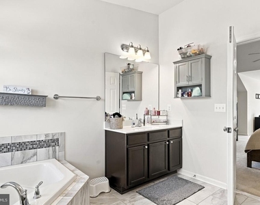 99 Clydesdale Lane - Photo Thumbnail 48