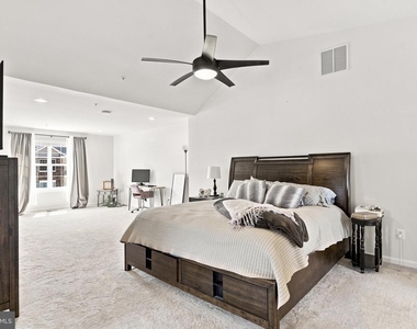 99 Clydesdale Lane - Photo Thumbnail 37