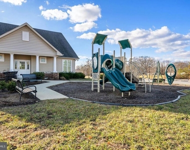 99 Clydesdale Lane - Photo Thumbnail 60