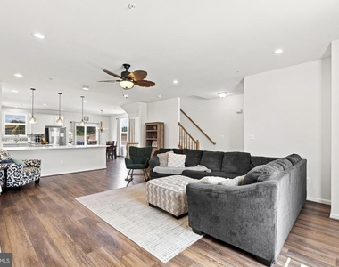 99 Clydesdale Lane - Photo Thumbnail 24