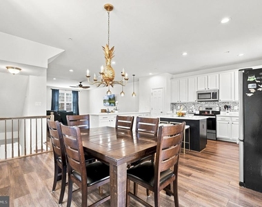 99 Clydesdale Lane - Photo Thumbnail 18