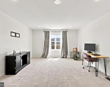 99 Clydesdale Lane - Photo Thumbnail 42