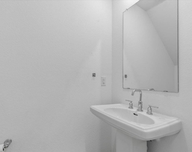 5202 Dimesky Ln - Photo Thumbnail 30
