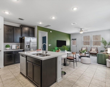 5202 Dimesky Ln - Photo Thumbnail 10