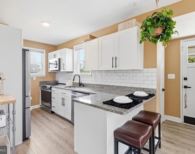 2507 Glencoe Road - Photo Thumbnail 8