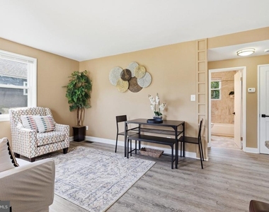 2507 Glencoe Road - Photo Thumbnail 5