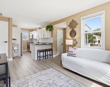 2507 Glencoe Road - Photo Thumbnail 7