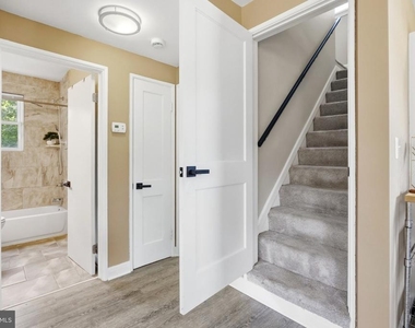 2507 Glencoe Road - Photo Thumbnail 19