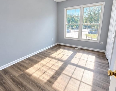 27 Preakness Court - Photo Thumbnail 21