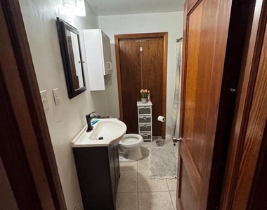 5634 North Lane - Photo Thumbnail 18