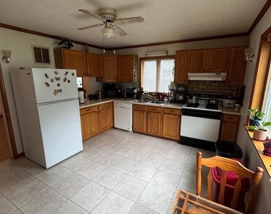 5634 North Lane - Photo Thumbnail 10