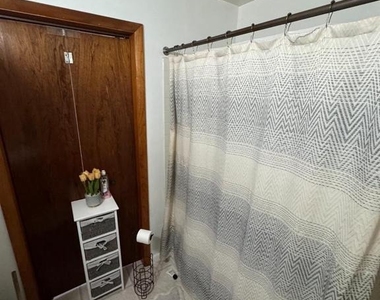 5634 North Lane - Photo Thumbnail 19