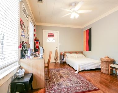 308 E 32nd St - Photo Thumbnail 16