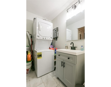 308 E 32nd St - Photo Thumbnail 34