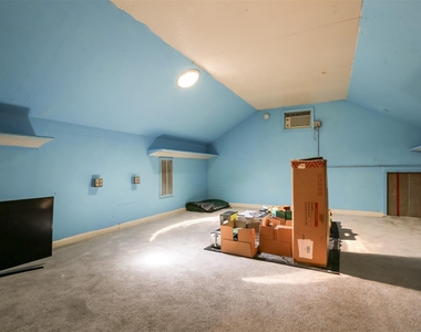 308 E 32nd St - Photo Thumbnail 23
