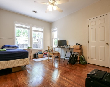 308 E 32nd St - Photo Thumbnail 11