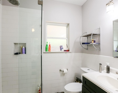308 E 32nd St - Photo Thumbnail 8