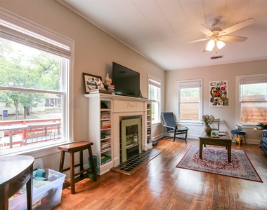 308 E 32nd St - Photo Thumbnail 2