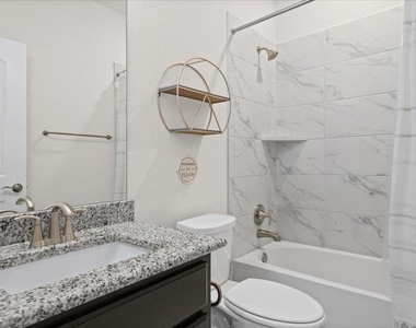 12702 Bloomington Dr - Photo Thumbnail 14