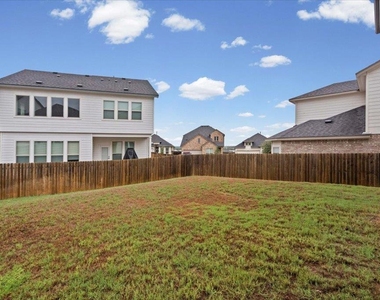 12702 Bloomington Dr - Photo Thumbnail 16