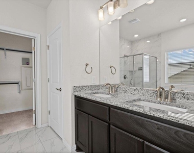 12702 Bloomington Dr - Photo Thumbnail 10
